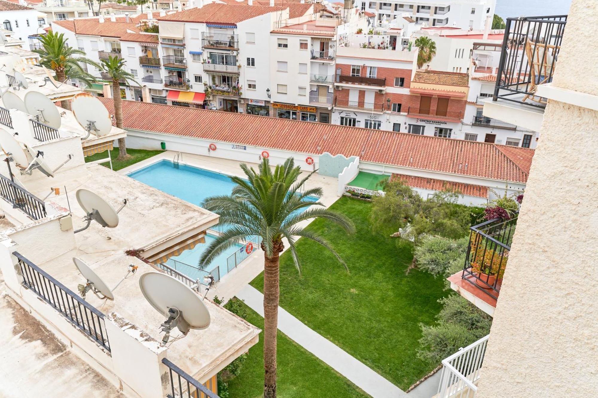1 Bed Apartment With Sea View Nerja Exteriör bild